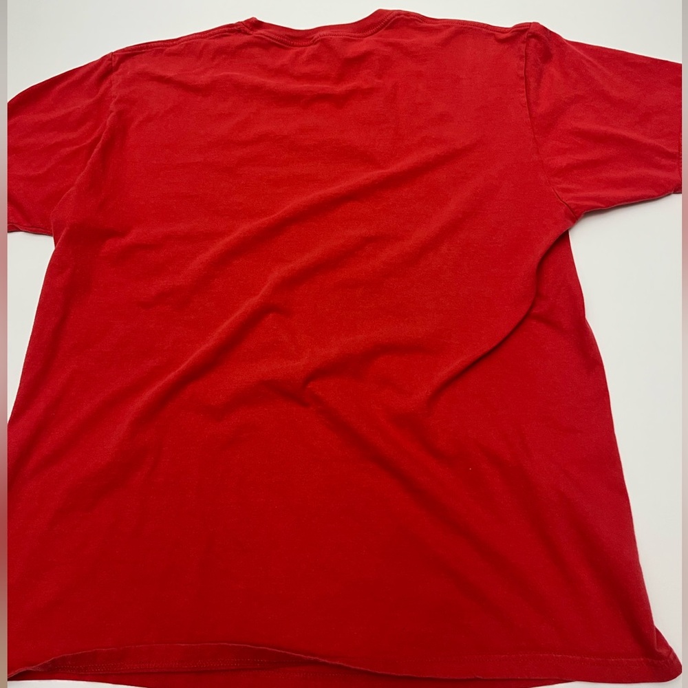 Peanuts Snoopy T-Shirt Sz M Red Chill Doghouse Cartoon Novelty Retro TV Shows - Picture 9 of 11